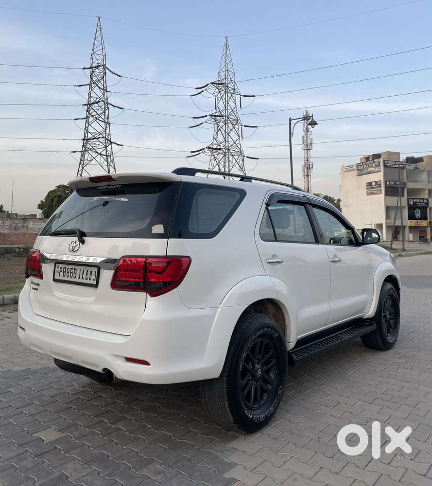 Toyota Fortuner 4x2 At, 2015, Diesel