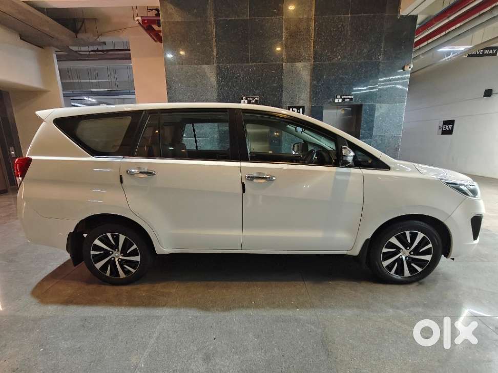 Toyota Innova Crysta [2020-ongoing] 2.7 Gx At 8 Str, 2022, Petrol