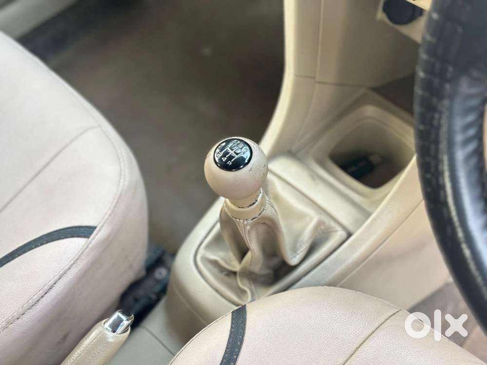 Maruti Suzuki Swift Dzire Vdi Bsiv, 2013, Diesel