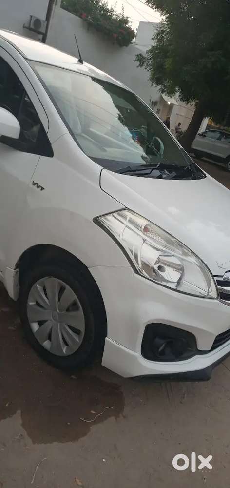 Maruti Suzuki Ertiga 2018 Cng & Hybrids 126585 Km Driven Like New.