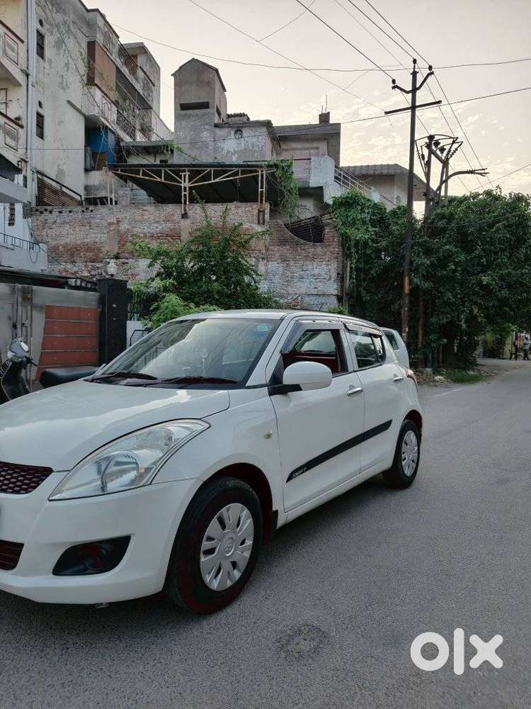 Maruti Suzuki Swift Lxi Optional-o, 2012, Cng & Hybrids