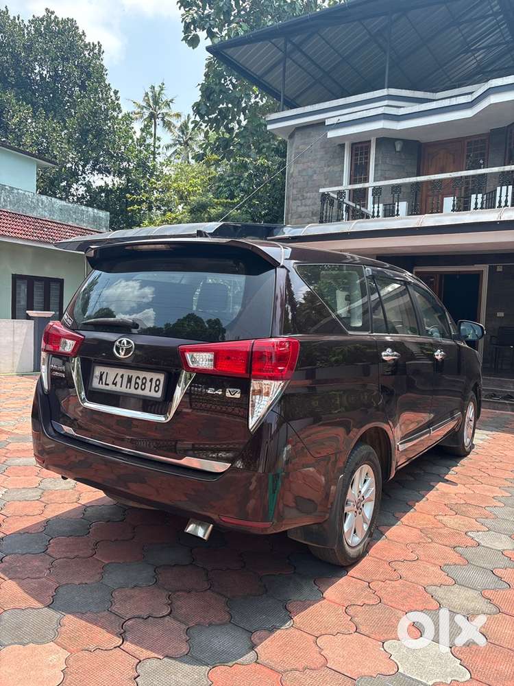 2017 Toyota Innova Crysta