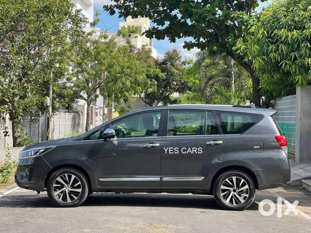 Toyota Innova Crysta 2.8z Automatic, 2022, Diesel