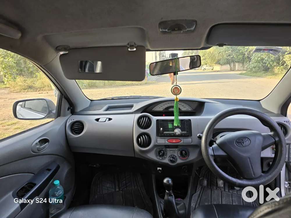 Toyota Etios 2011 Cng & Hybrids 80000 Km Driven