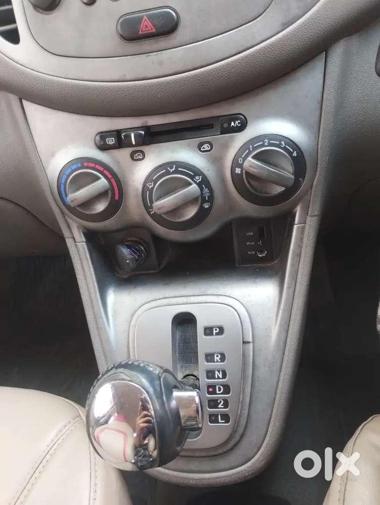 Hyundai I10 Sportz Autoclutch Petrol+lpg Car