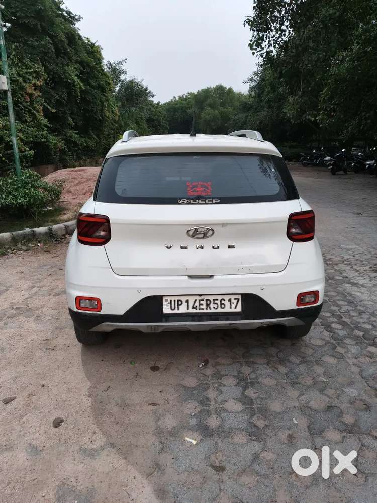 Hyundai Venue 2021 Manual