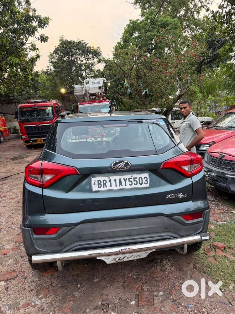Mahindra Petrol Car 2022