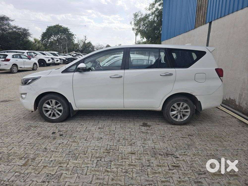 Toyota Innova Crysta 2.4 V, 2018, Diesel