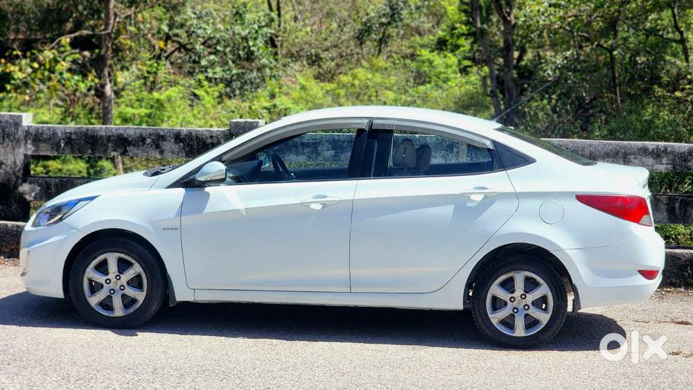 Hyundai Verna Fluidic 1.6 Vtvt Sx, 2012, Petrol