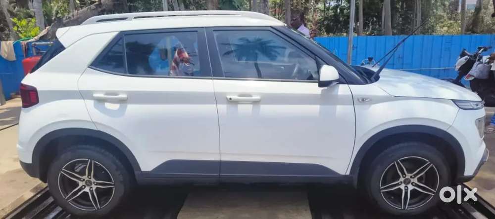 Hyundai Venue 2020 Petrol Car