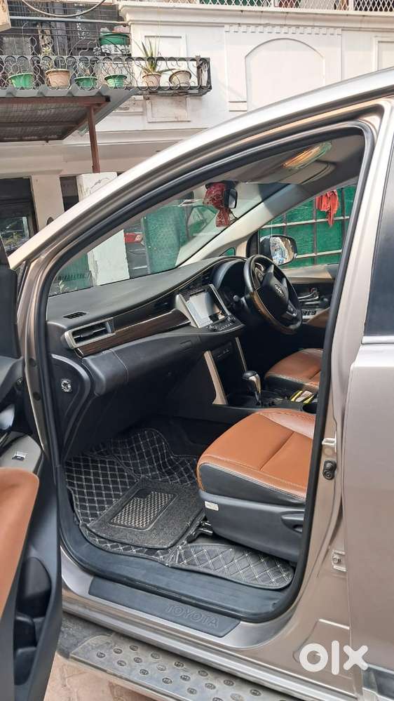 Toyota Innova Crysta Touring Sport 2.7 At, 2016, Petrol