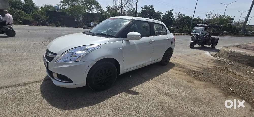 Maruti Suzuki Dzire 2017 Petrol 28800 Km Driven