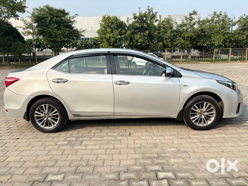 Toyota Corolla Altis Vl At, 2016, Cng & Hybrids