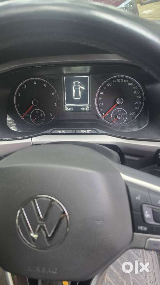 Volkswagen Taigun 1.0 Tsi Highline At, 2022, Petrol
