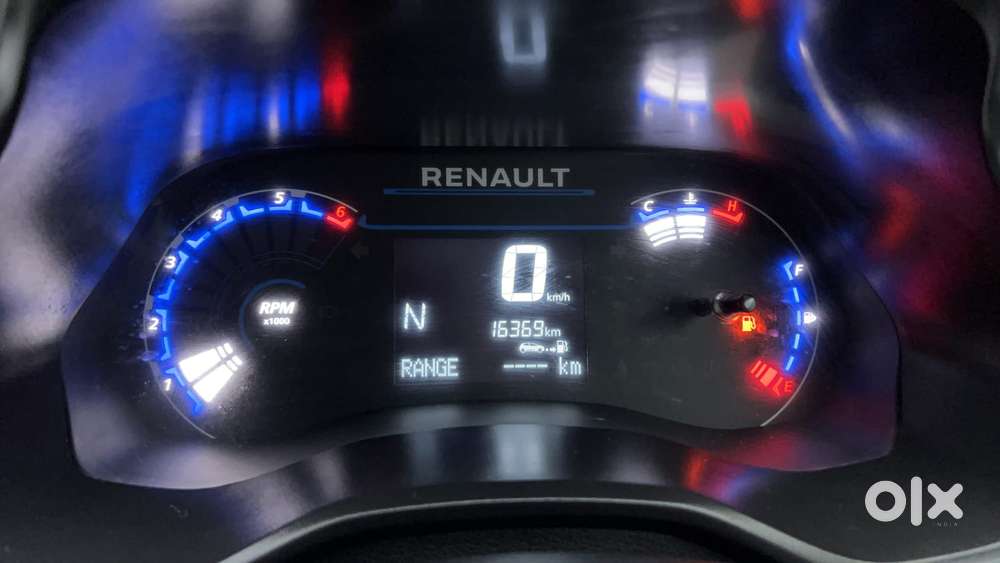 Renault Triber Rxz Easy-r Amt, 2023, Petrol