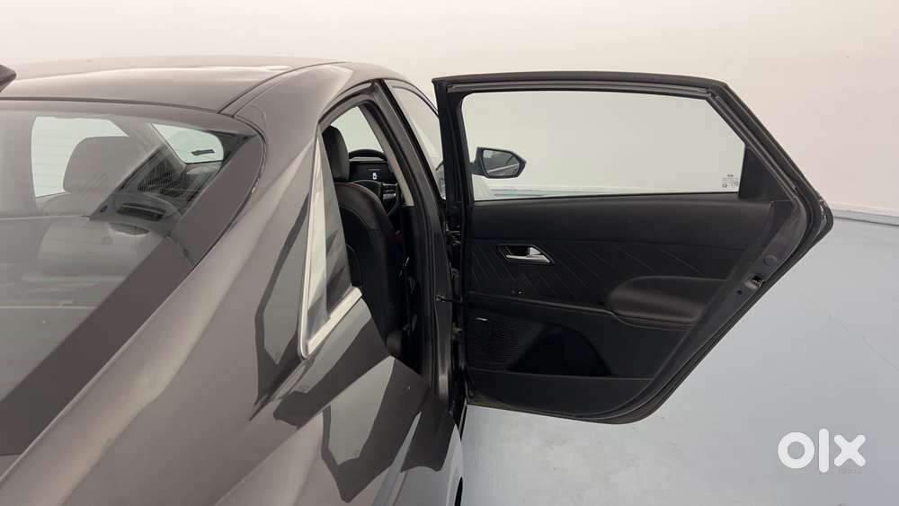 Hyundai Verna 1.5 Sx (o) Turbo Petrol Dct, 2023, Petrol