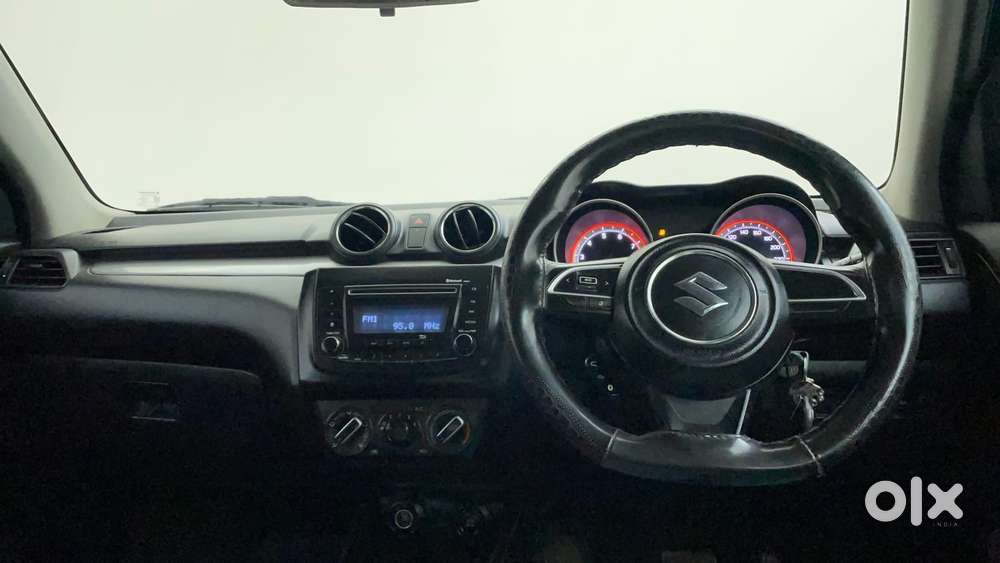 Maruti Suzuki Swift Amt Vvt Vxi, 2021, Petrol