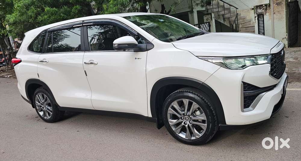 Toyota Innova Hycross 2.0 Zx (o) Hybrid 7 Str, 2026, Diesel