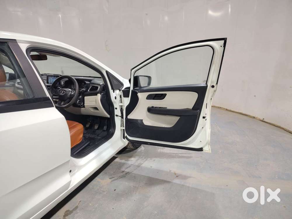 Tata Altroz Xm Plus Petrol, 2021, Petrol