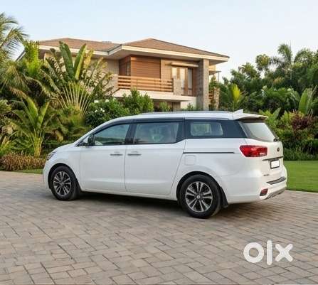 Kia Carnival Premium, 2021, Diesel