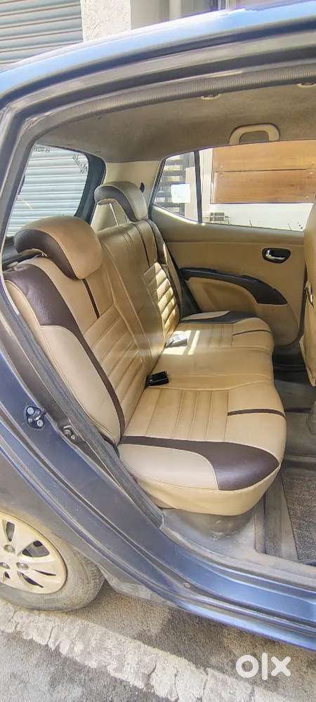 Hyundai I10 2012 Petrol Well Maintained Showroom Condition