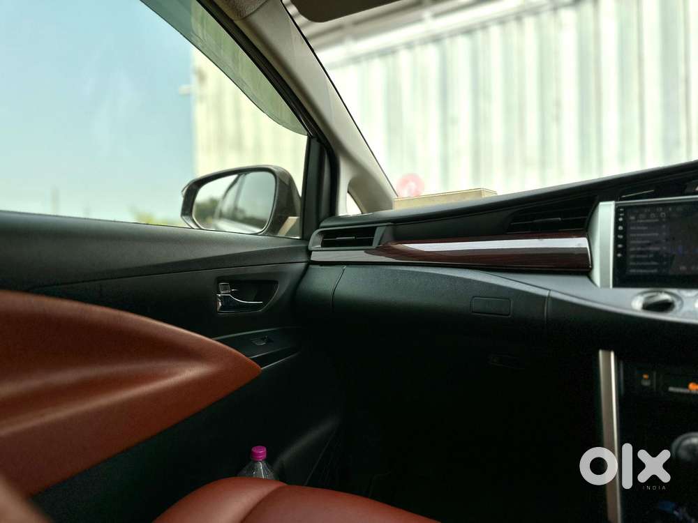 Toyota Innova Crysta 2.4 G Mt, 2017, Diesel