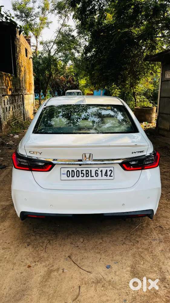 Honda City Zx 2023 Petrol 20530 Km Driven