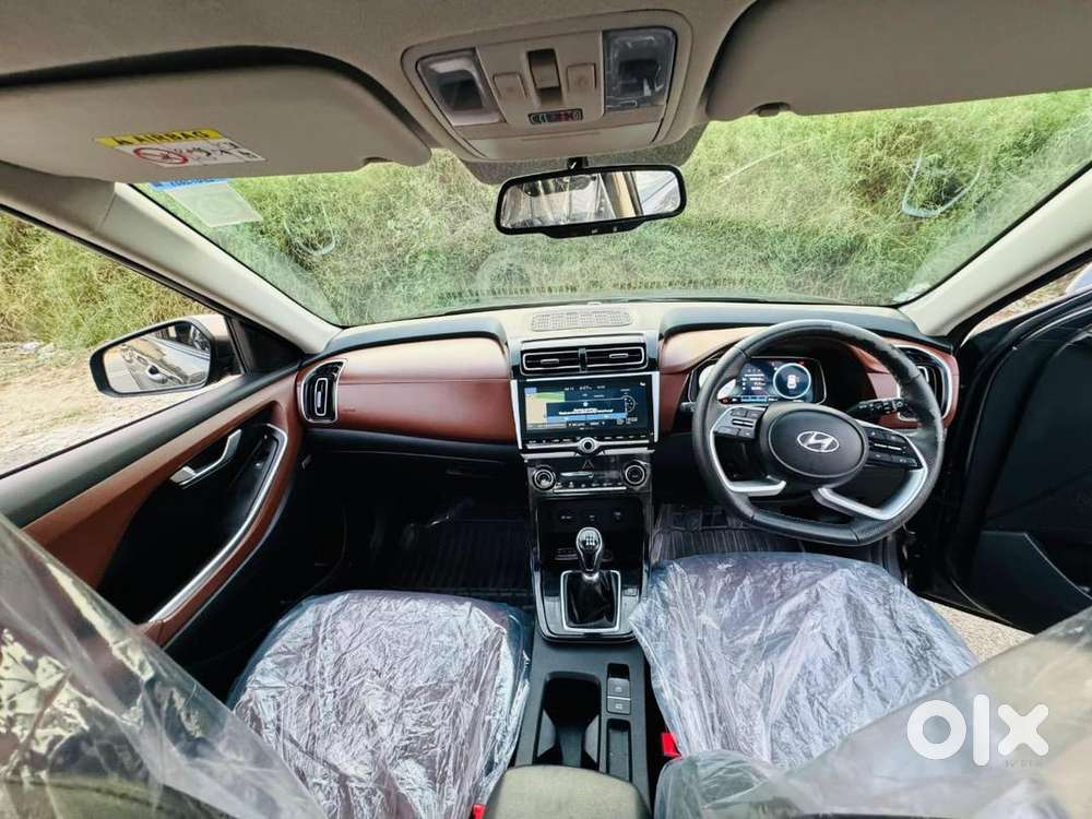 Hyundai Alcazar 2023 Petrol Well Maintained