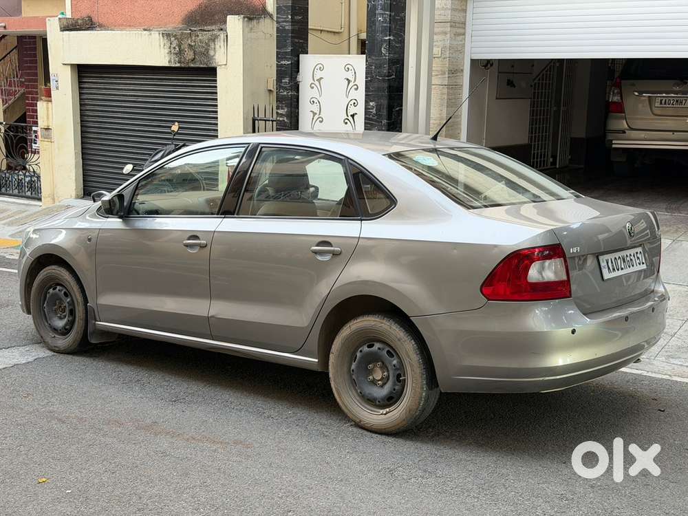 Skoda Rapid 1.6 2012