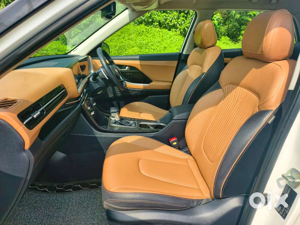 Hyundai Alcazar Signature 1.5 Petrol Dct 7str, 2025, Petrol