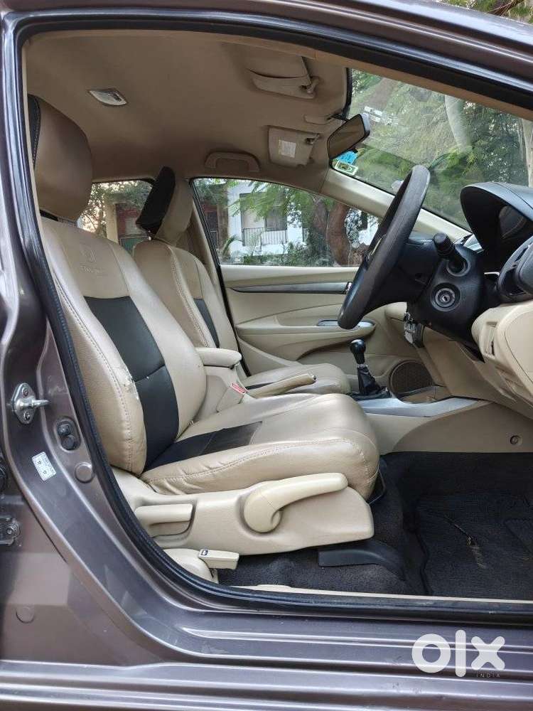 Honda City V Mt Exclusive, 2013, Petrol