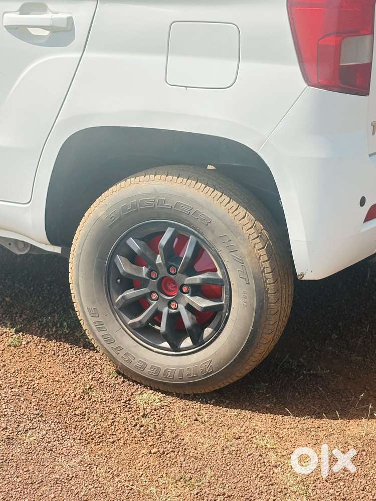 Mahindra Tuv 300 Mhawk100 T8, 2018, Diesel