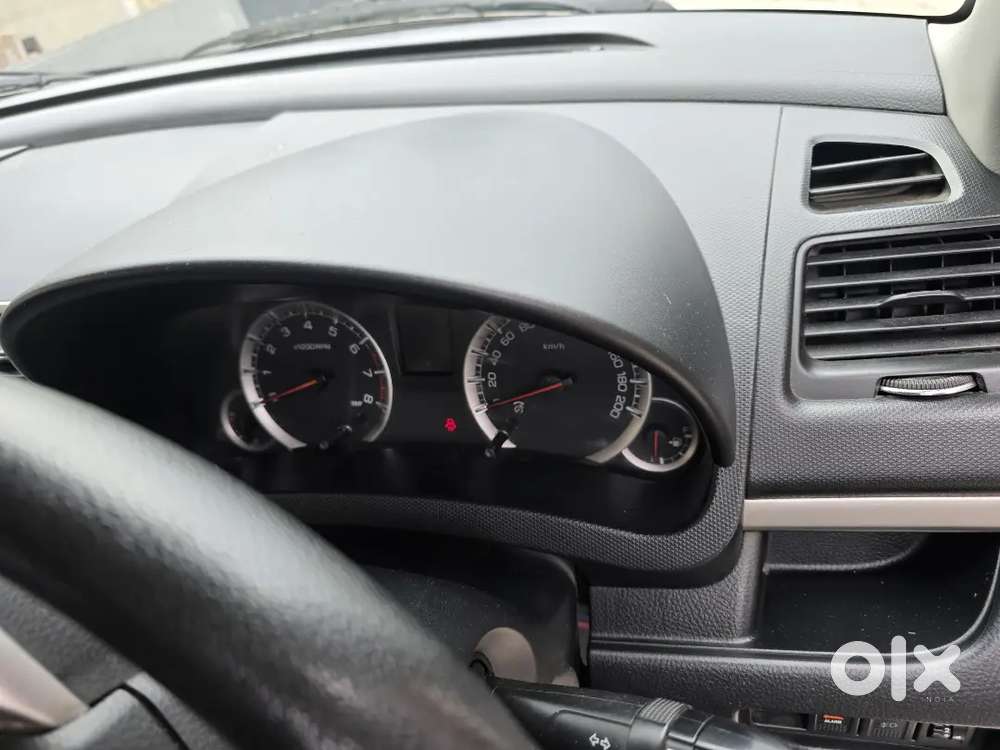 Maruti Suzuki Swift 2013 Petrol