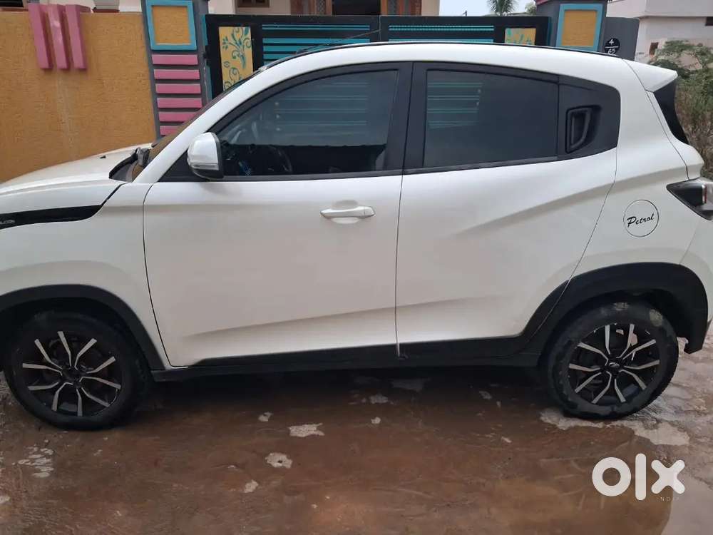 Mahindra Kuv100 Nxt 2017 Petrol 6 Str