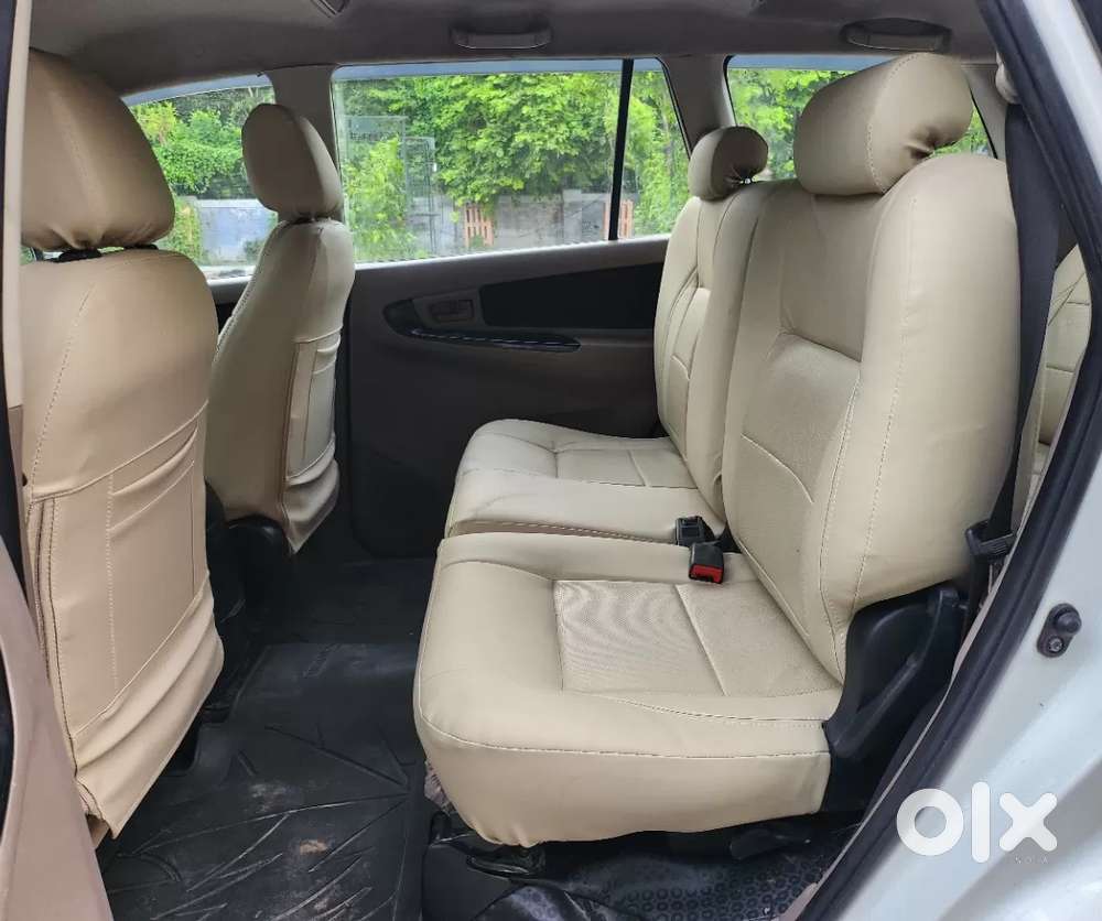 Toyota Innova 2.5 G (diesel) 7 Seater Bs Iv, 2016, Diesel