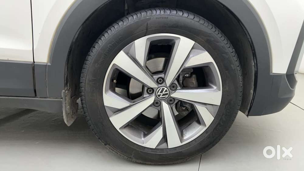 Volkswagen Taigun Topline 1.0 Tsi At (electric Seats), 2022, Petrol
