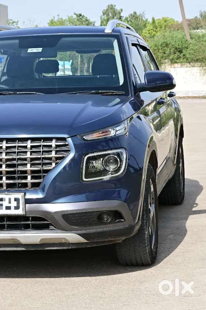 Hyundai Venue 2021 Diesel Well Maintained