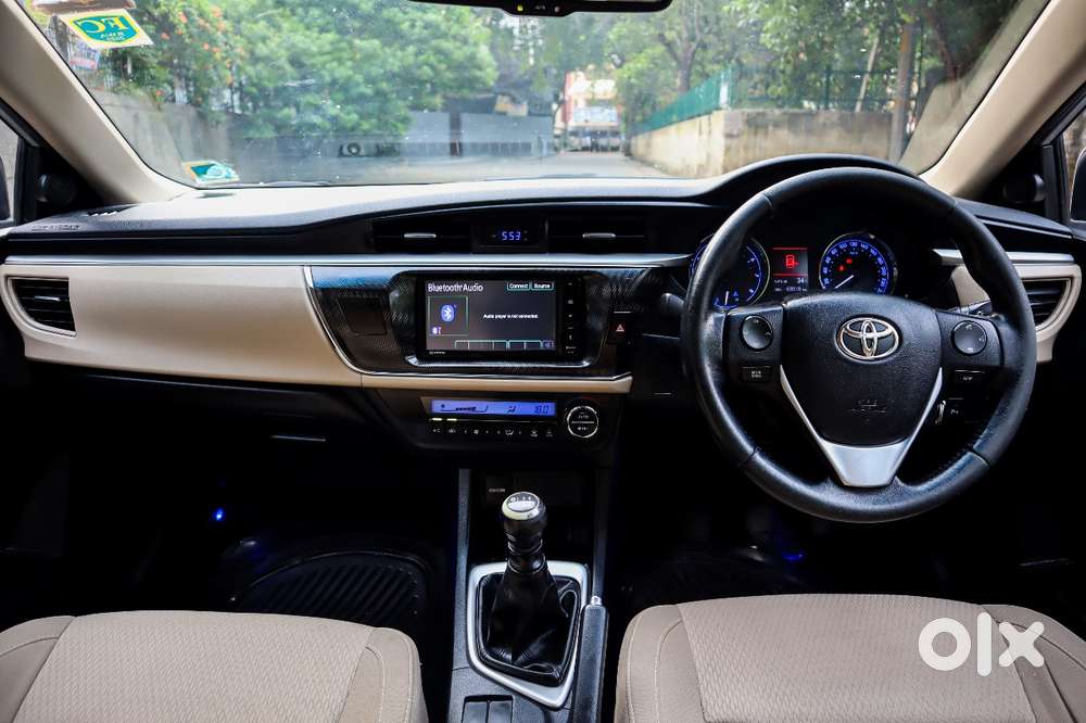 Toyota Corolla Altis [2014-2017] 1.8 G Cvt, 2015, Petrol