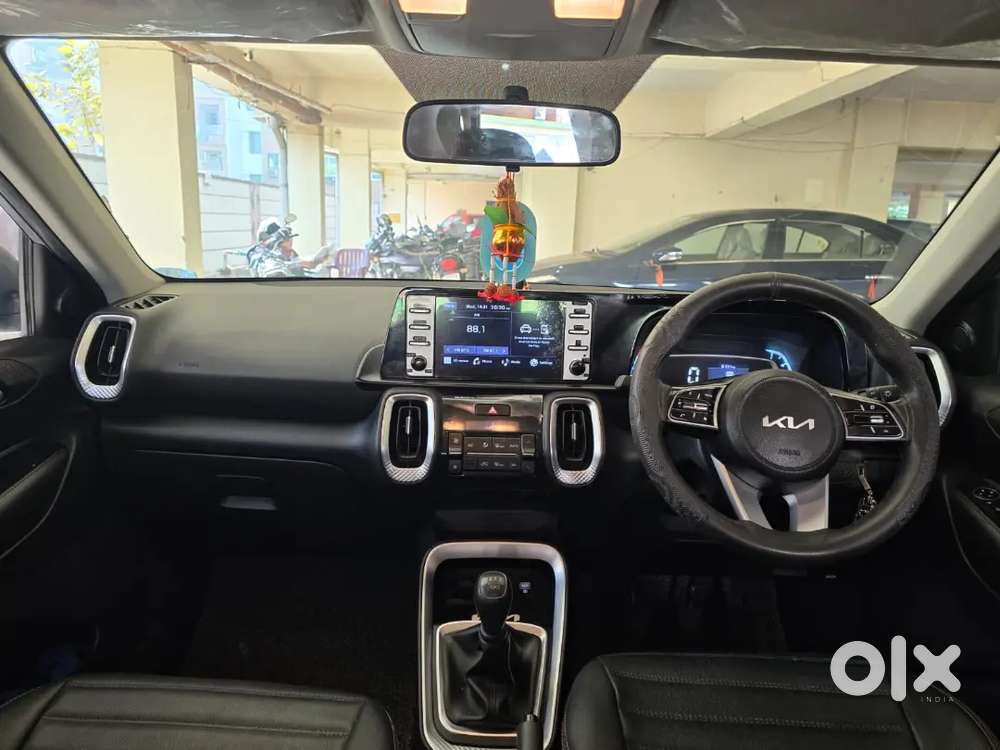 Well Maintained Kia Sonet