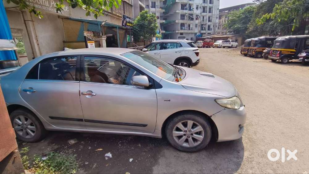 Toyota Corolla Altis 2010