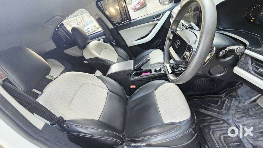 Tata Nexon Creative 1.2 Revotron Petrol 6 Amt, 2023, Petrol