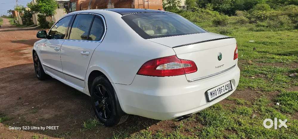 Skoda Superb Elegance 2012