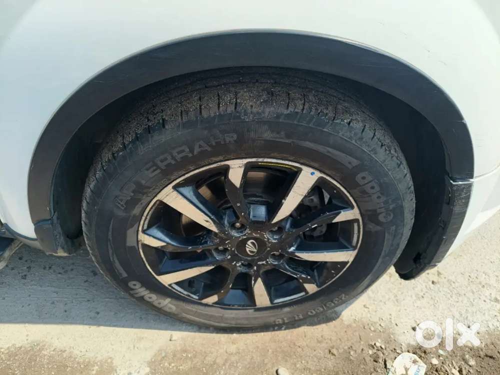 Xuv500 W11