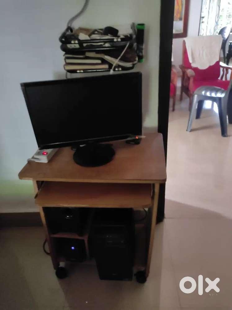 Well condition Computer, negotible