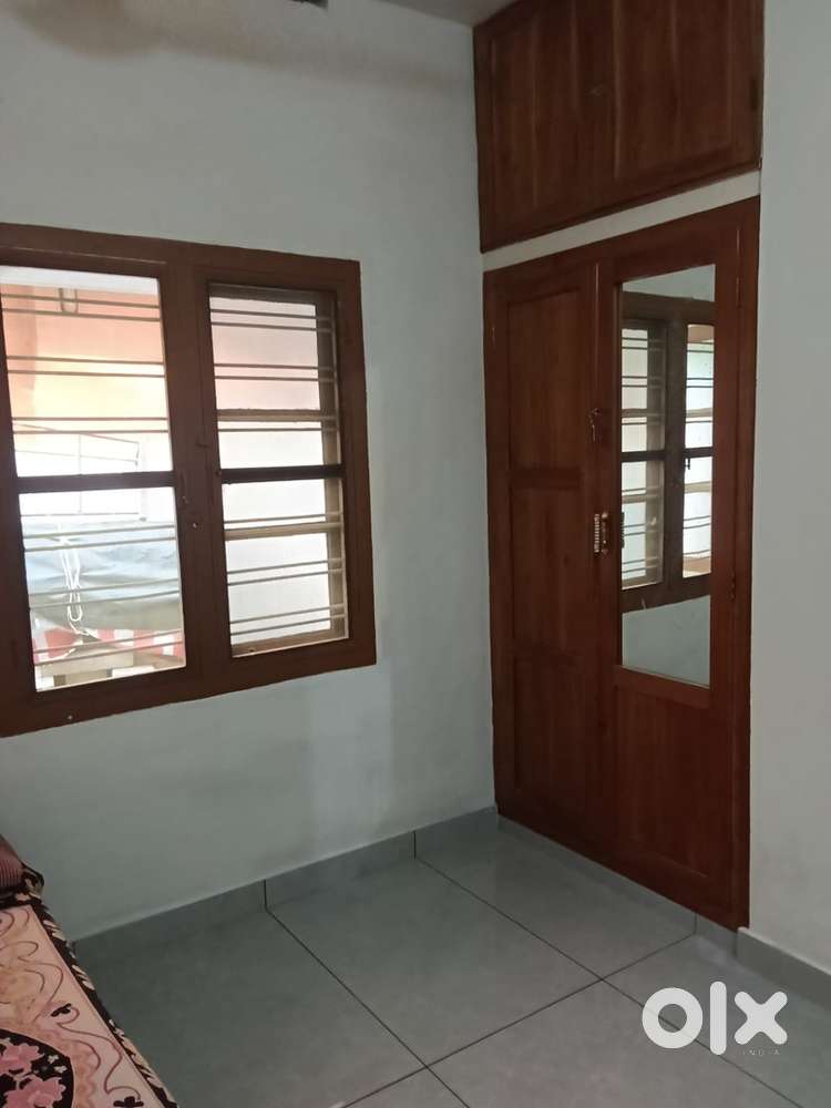 2BHK in Kadavanthra