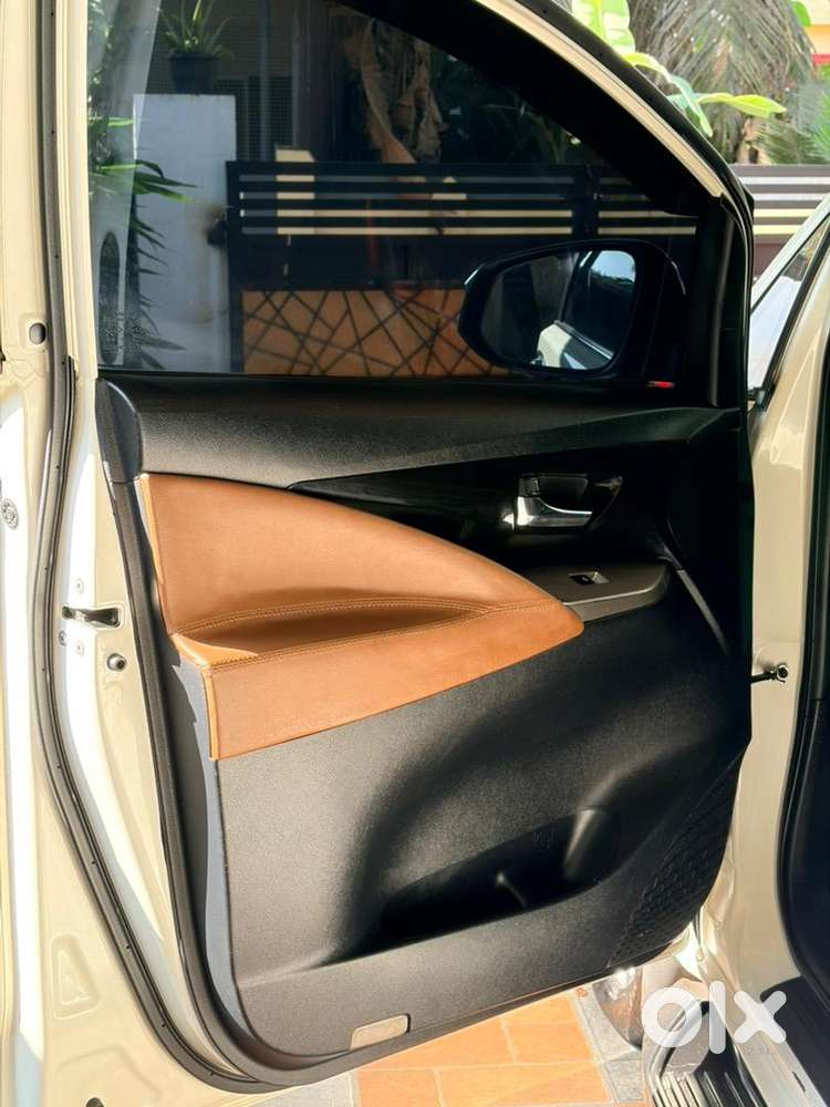 Toyota Innova Crysta 2019 Diesel Well Maintained Propercompany Service