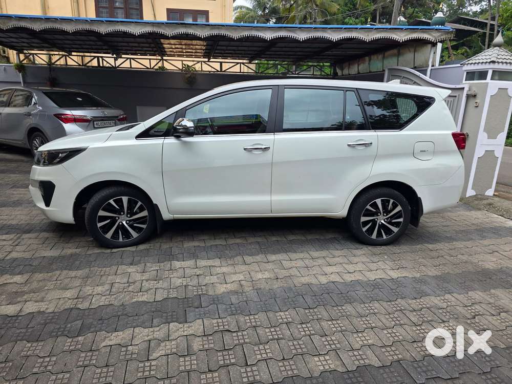 Toyota Innova Crysta [2020-ongoing] 2.4 Zx At 7 Str, 2021, Diesel