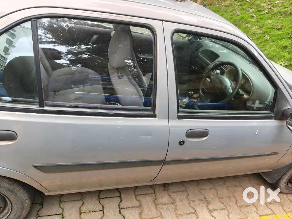 Ford Ikon 1.6 Zxi 2000