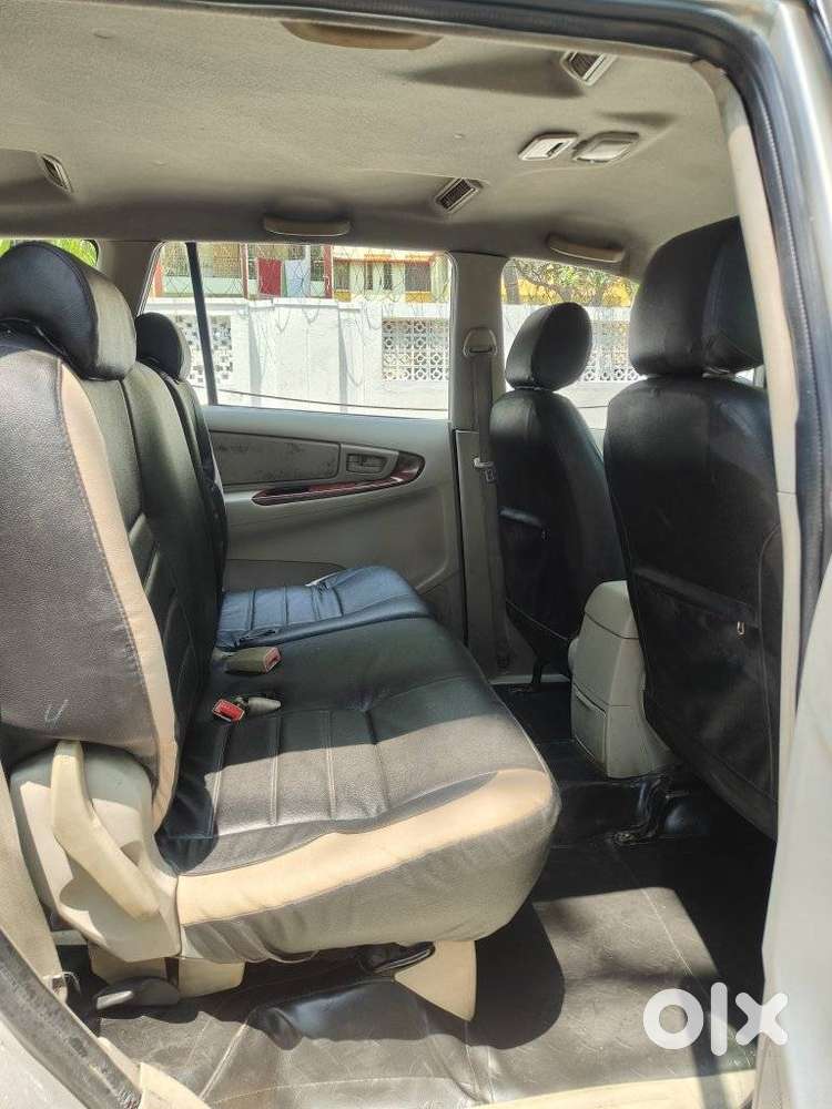 Toyota Innova 2009-2011 2.0 Vx 8 Str, 2010, Diesel