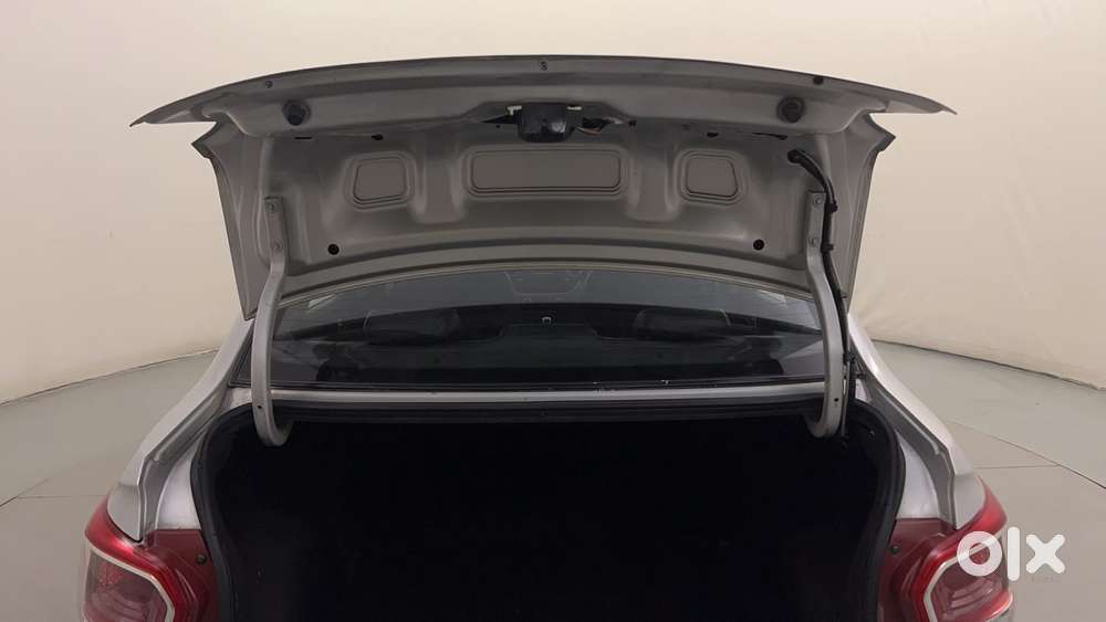 Hyundai Xcent 1.2 Vtvt Sx Option, 2015, Petrol